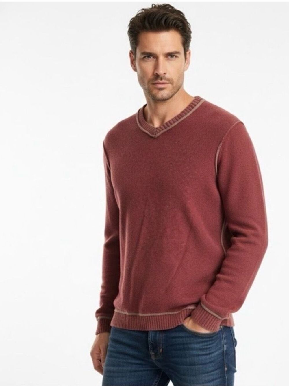 Johnston & Murphy V-Neck Distressed Rust Red Sweater - Size Medium